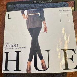 **Brand New with Tags** HUE Ultra Leggings with Wide Waistband in Graphite Gray